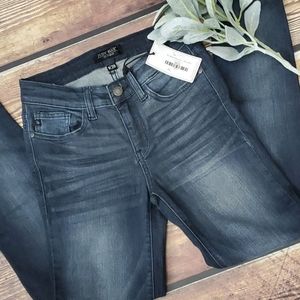 Judy Blue Skinny Jean Size 29/9 NWT